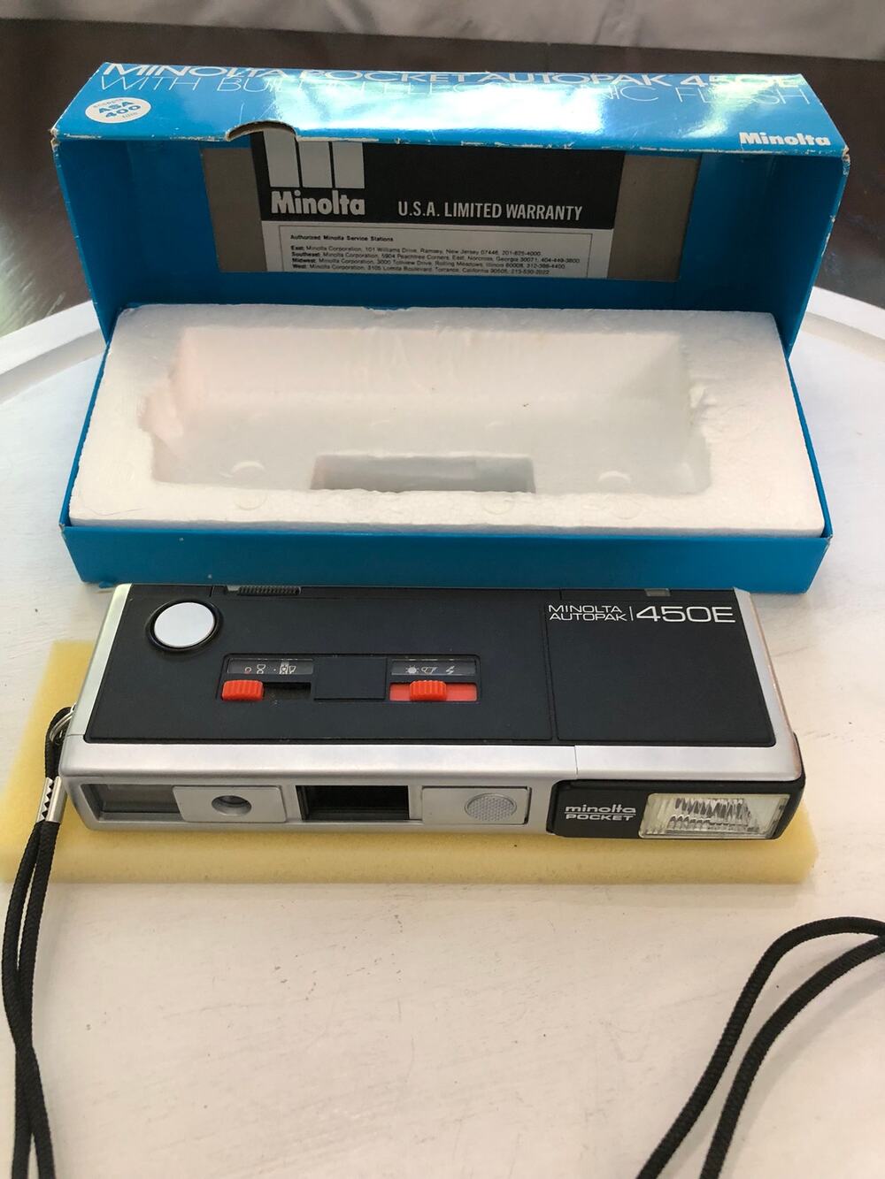 Vtg Minolta Pocket Autopak 450 E 110 Film Camera original Box Tested & Works